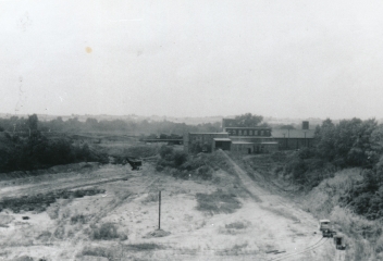 Plymouth cars haul clay to plant, Alton Brick Co., Maryland Heights, Missouri.