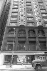 OldStockExhangeChi_1971_p1_neg17_10