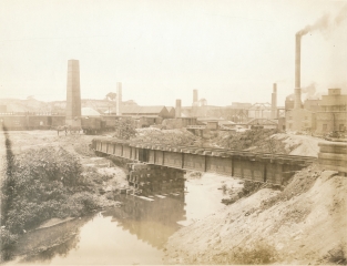 Rail spur over River Des Peres