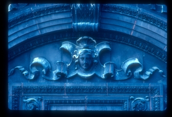 LincolnTrust_1983_p13_slide4_34