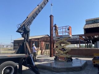 Erecting steel support columns