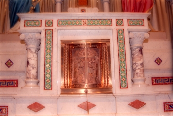 StAnnChurchShrine_1992_p3_neg15_53