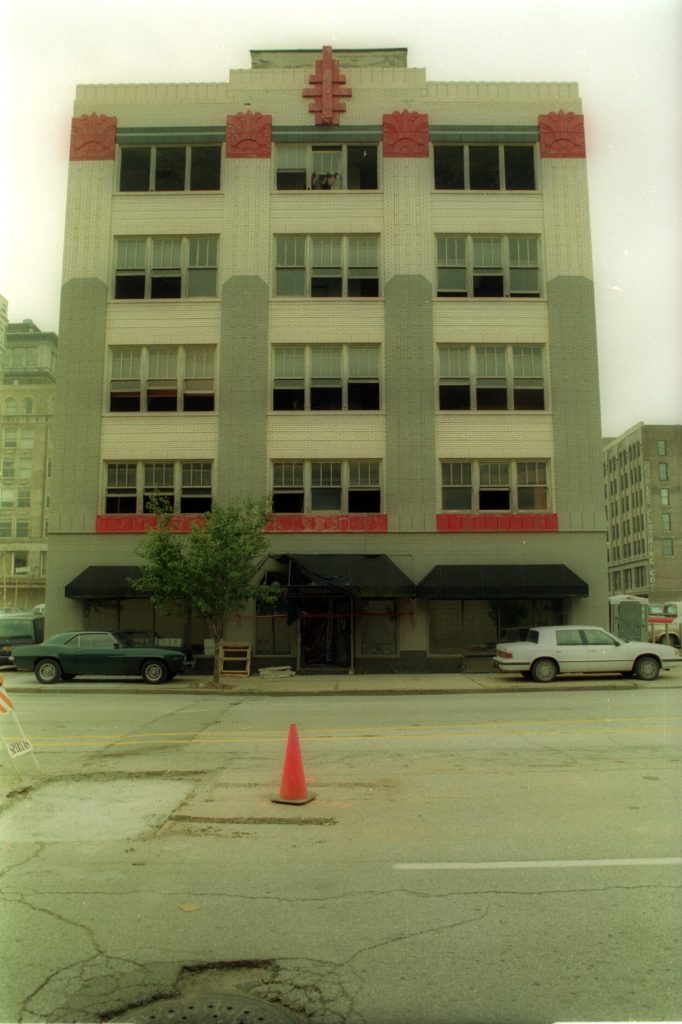 918DelmarConventionPlaza_1997_p1_neg2_01