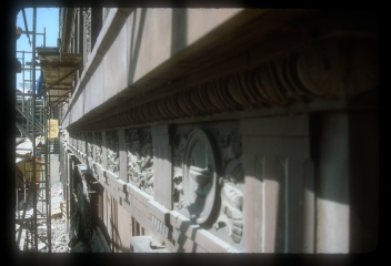 LincolnTrust_1983_p3_slide5_13